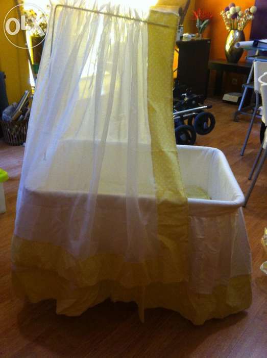 Berço para recém nascido com Dossel