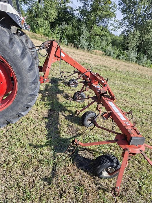 Przetrzasarka do siana fella th 520 hydrualicznie składana
