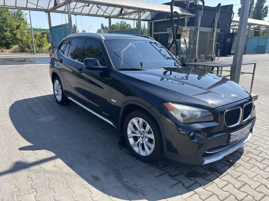 BMW X1 2011 год, полный привод 8 ступенчатый автомат