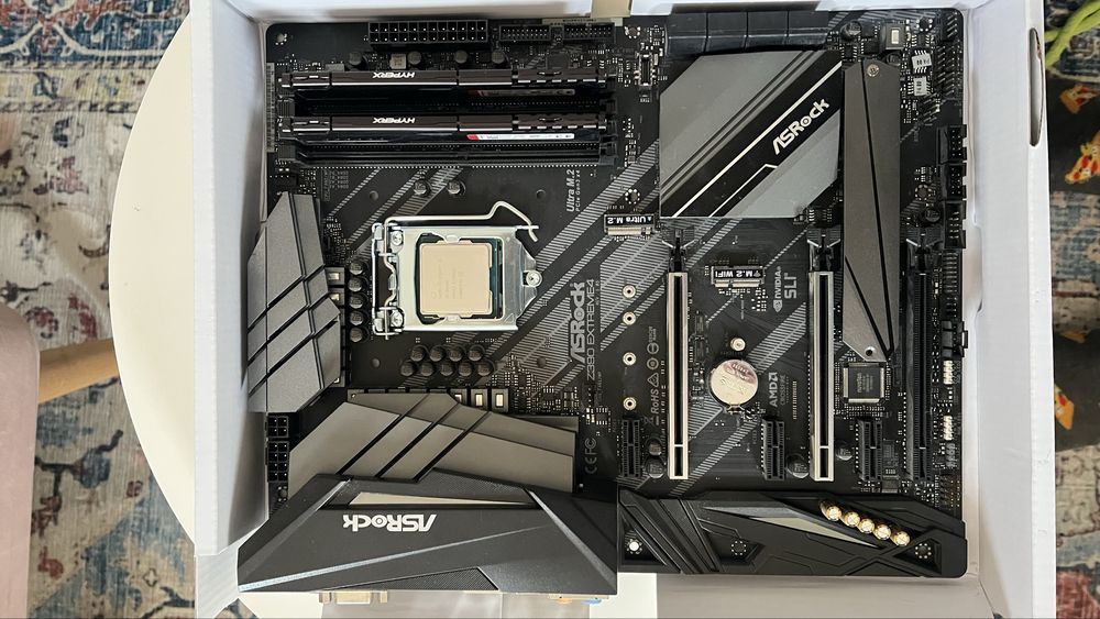 ASRock Z390 Extreme4 + i5-9600K + 16GB RAM HyperX + chłodzenie CPU