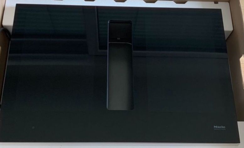 Miele KMDA7774FL Indukcja z wyciągiem Bezramkowa Powystawowa