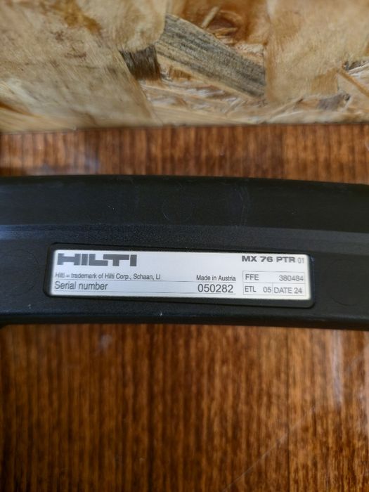 Пороховий монтажний пістолет HILTI DX 76 PTR