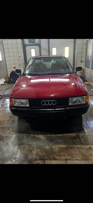 Audi 80