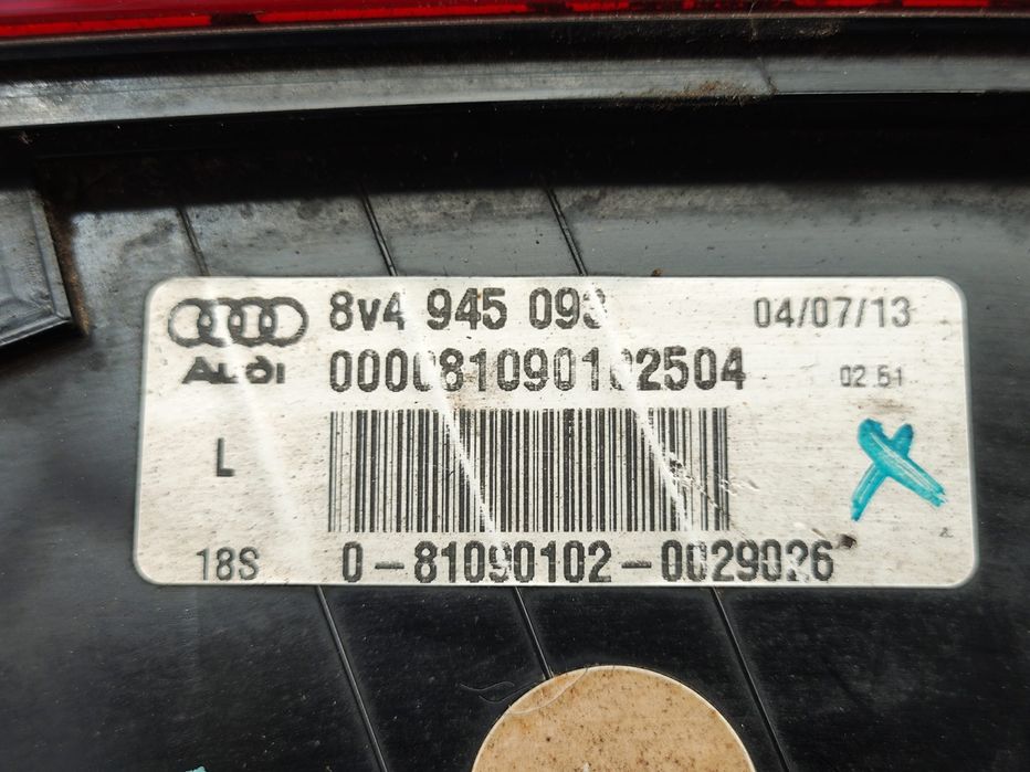 Farolins de mala direito esquerdo LED originais Audi A3 8V Sportback