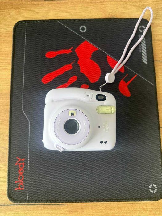 55.instax　mini　11 Fujifilm Instax Mini 11 - купити фотокамеру миттєвого друку: ціни