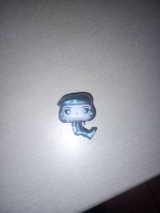 Кіндер дивні дива strange thing