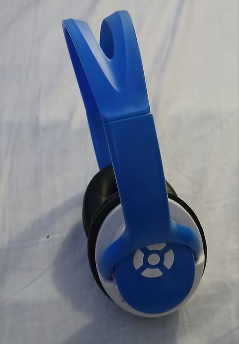 Fones com entrada de Cartão USB