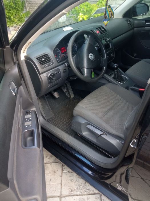 Продам  Volkswagen  Golf 5  2009