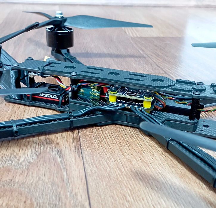 Новий дрон FPV квадрокоптер 10 дюймів