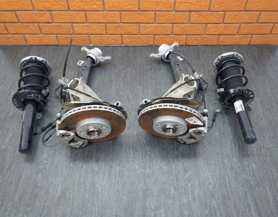 Підвіска BMW X1 F48 передня або задня права ліва підрамник разборка