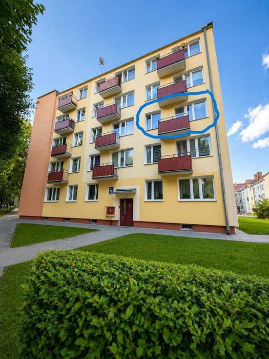 Wynajmę mieszkanie 45m2  3 pokoje  II piętro