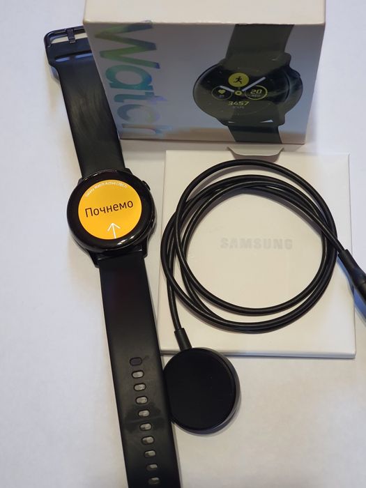 Смарт-часы Samsung Galaxy Watch Active