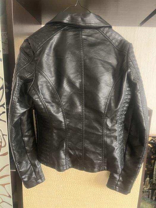 Косуха жіноча кожзам бу