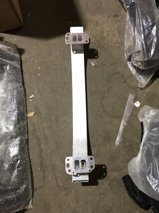 Jeep Cherokee 19 усилитель передний джип