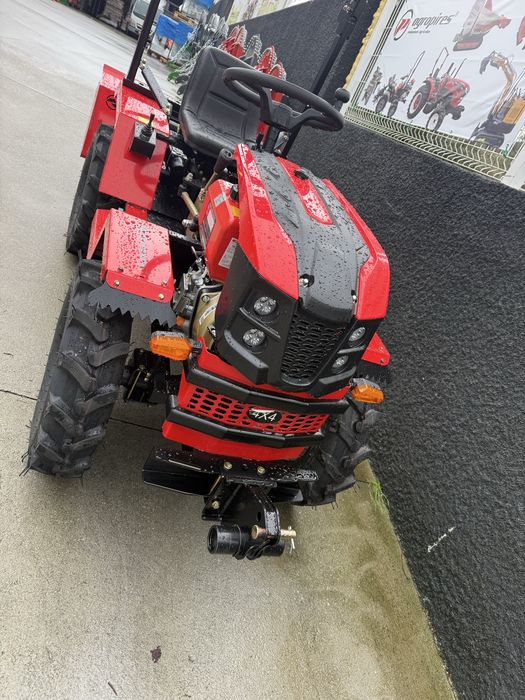 Mini trator a diesel 4x4