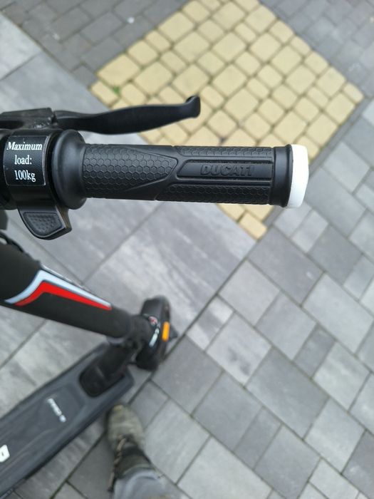 Hulajnoga elektryczna  ducati Pro 3