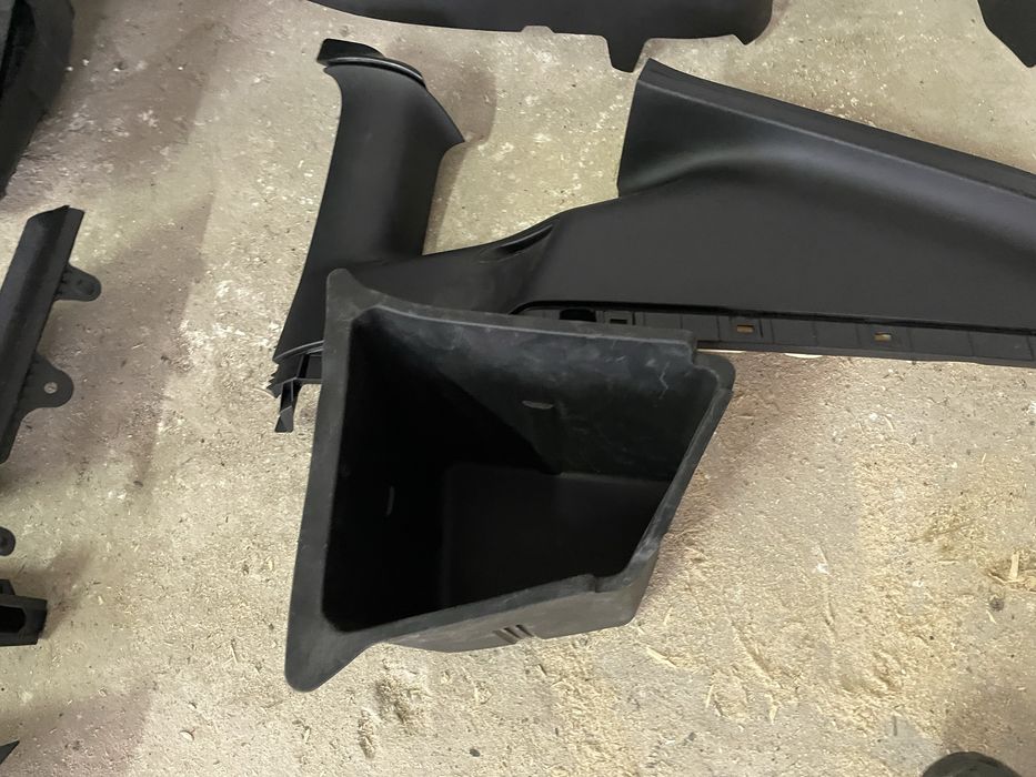 Обшивка багажника Tesla Model Y пластик полка кррнштейн Тесла Модел у