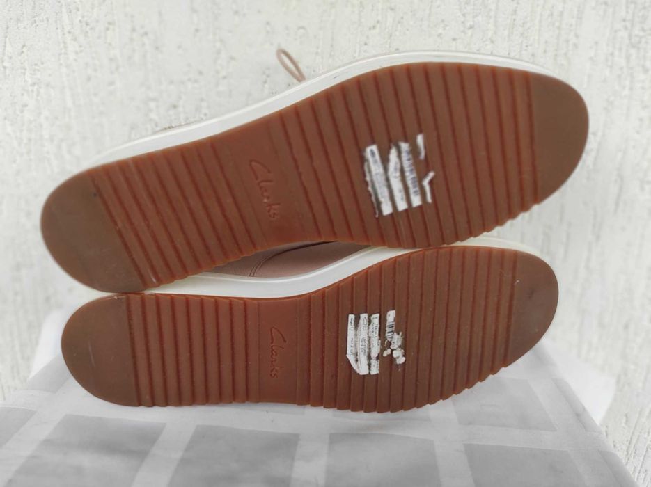 Брендовие кожанние туфли Clarks р.37
