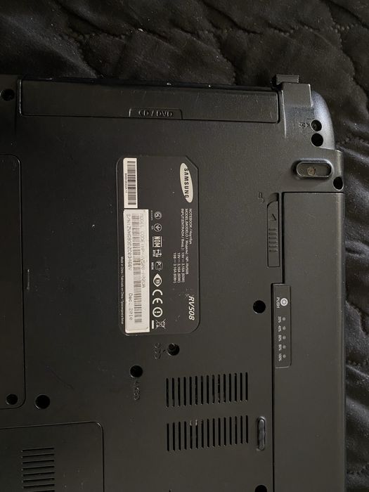 Ноутбук samsung rv508