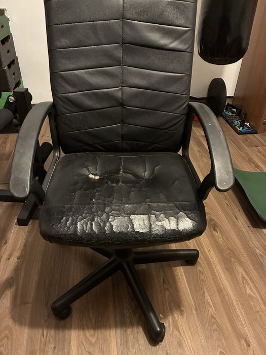 Sprzedam krzesło obrotowe