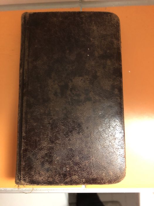 Старинная антикварная книга на французком языке