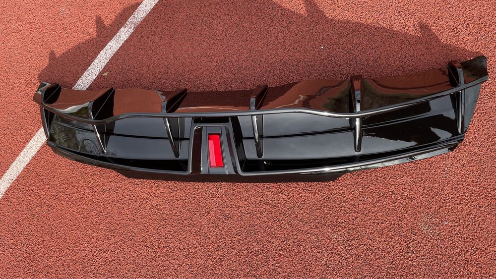 Диффузор бампера Tesla Model Y зі стопом у стилі Formula 1 спойлер сплиттер зеркала сплiтер
