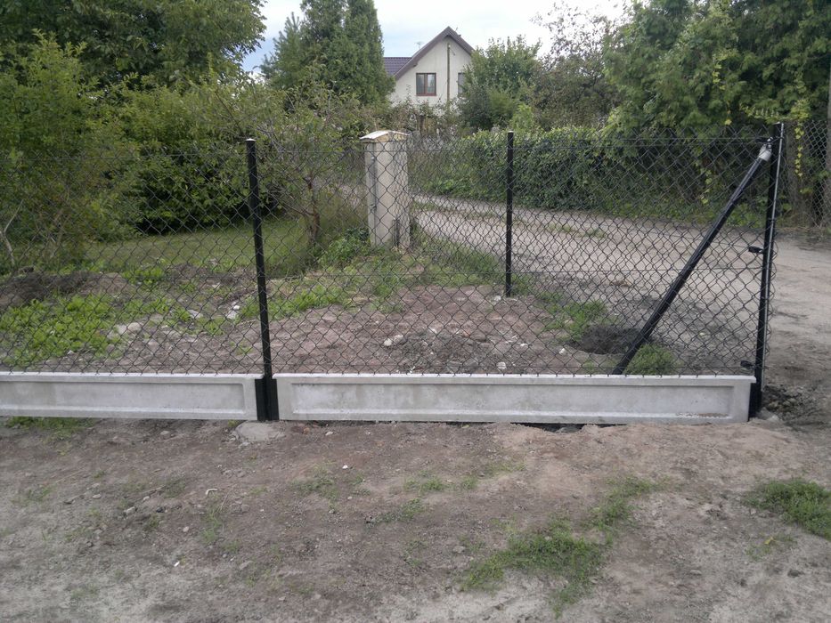 Siatka/Siatki/Panel/Panele/Słupki ogrodzeniowe drut fi2,5mm-oczko 65mm
