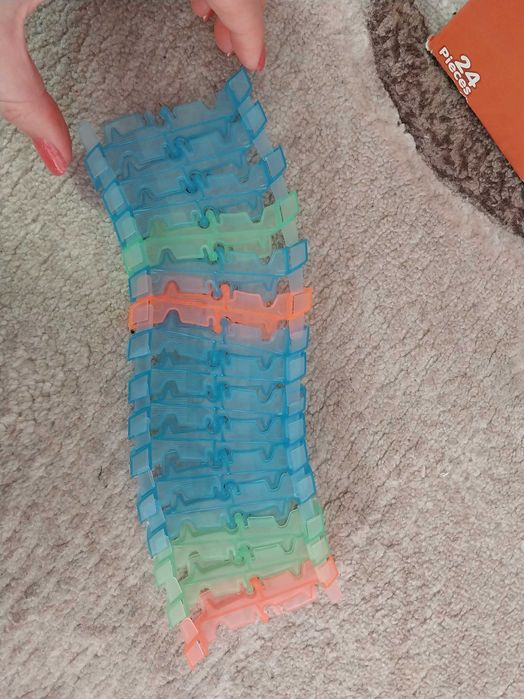 Продам дитячий трек гоночний гнучкий