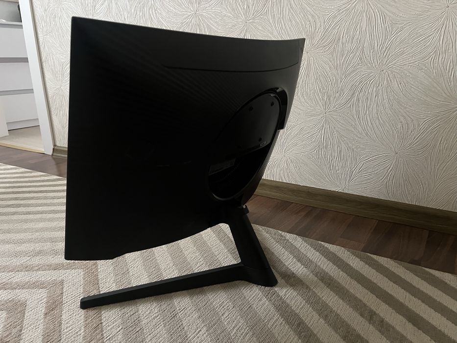 Монітор самсунг 144 гц 2К