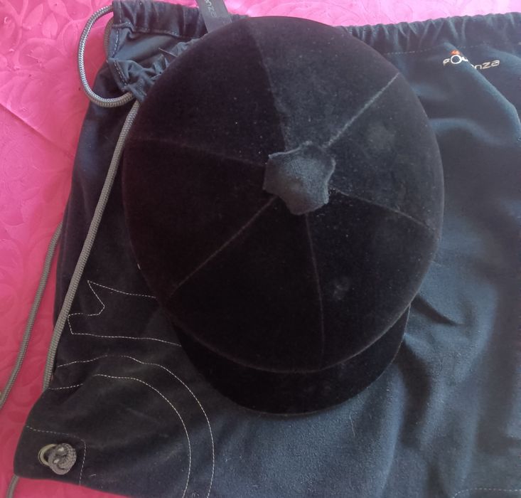 Toque veludo marca Ouganza