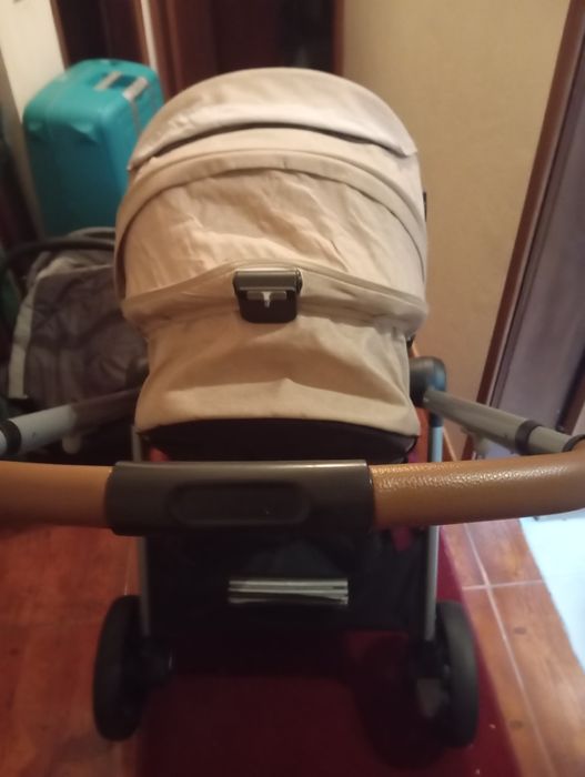 Carrinho de passeio para bebé