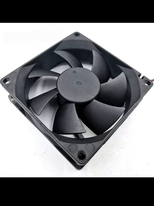 Ventilador 80x80x25mm 12V