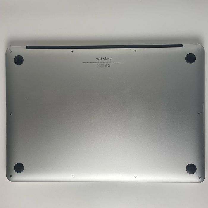 Macbook Pro 15 i7 16GB 128GB