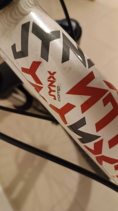 Specialized Jynx Comp 650b 2015