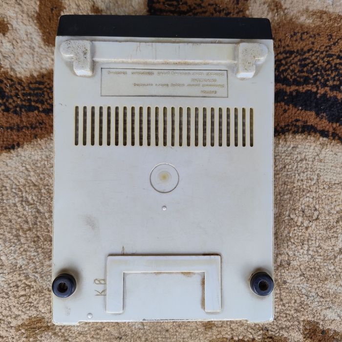 Stary kalkulator na prąd