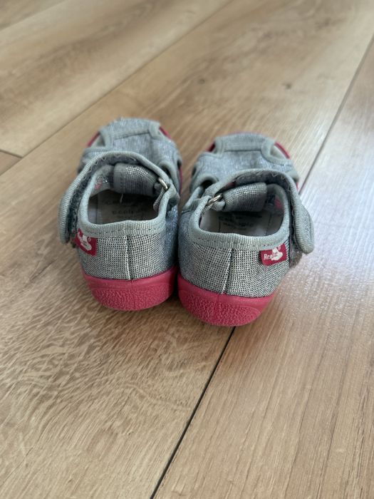 Kapcie RenBut 23 dla dziewczynki