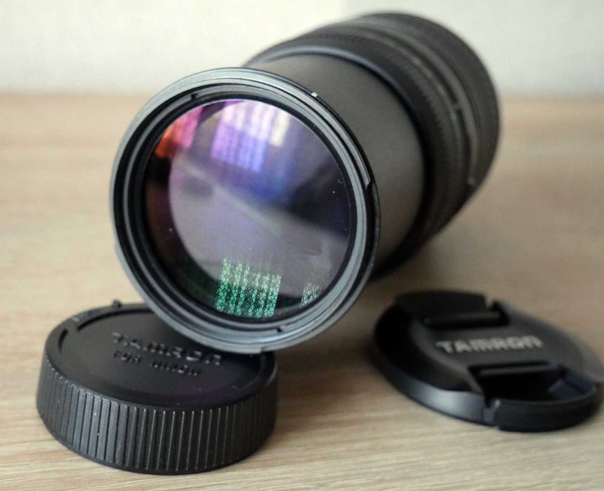 Teleobiektyw do Nikona
-Tamron AF 70-300mm