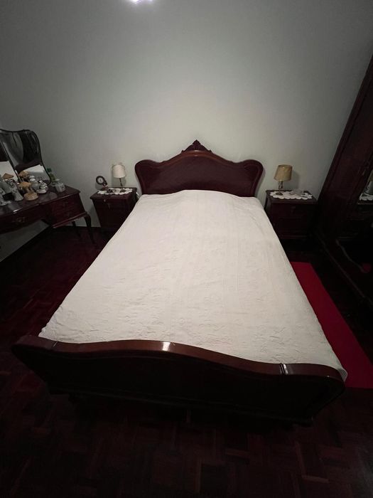 Mobilia anos 60 (em queen Anne )