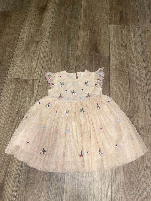 Святкова сукня 9-12 місяців