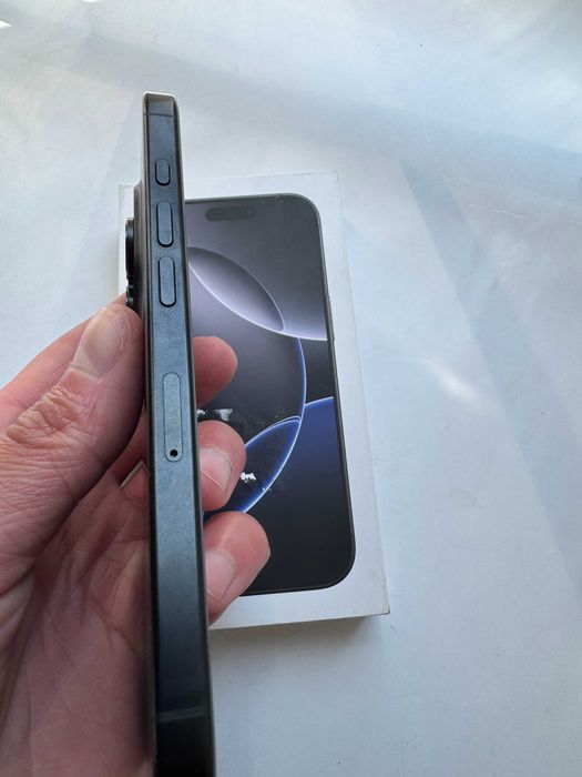iPhone 16 Pro, Black Titanium, 128 GB