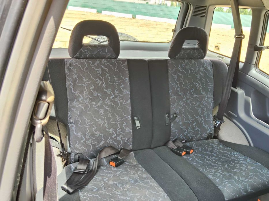 Nissan terrano 2.7 tdi 1996 foto 5