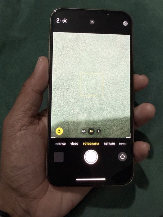 iphone 13 pro max 256 Gold