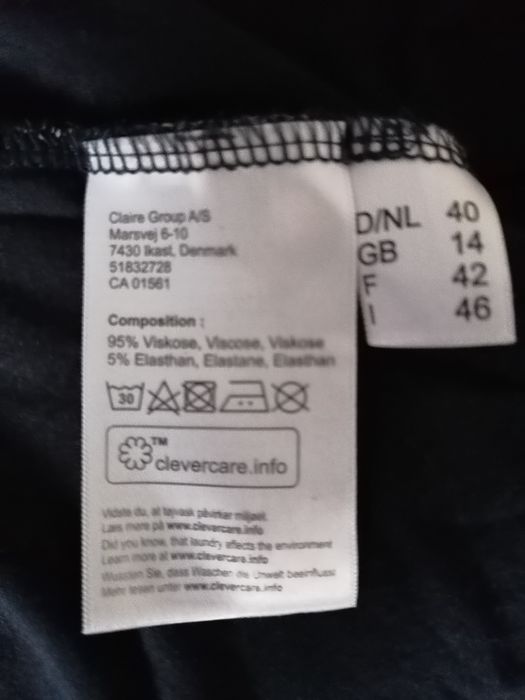 Sukienka firmy Claire