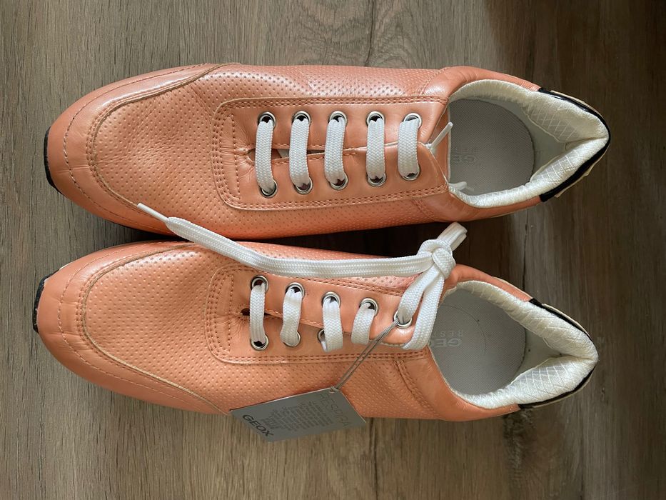 Sapatilhas e botins Geox novas