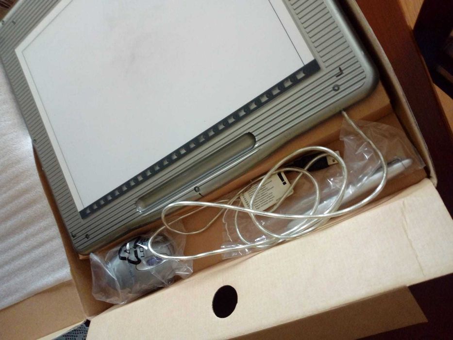 Wireless Scroll Tablet Trust