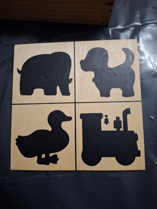 Jogo educativo de madeira Sombras Divertidas – Puzzle de associação com caixa