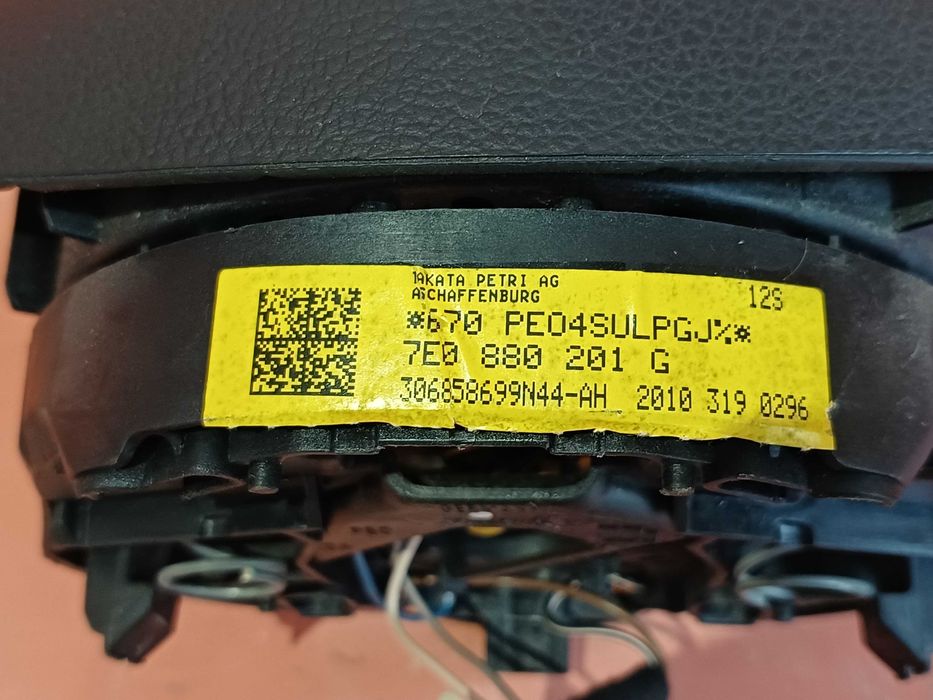 Подушка безпеки Volkswagen T5 GP водія в кермо 2010-2015