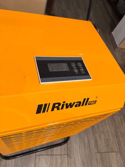 Osuszacz powietrza Riwall Pro 138l