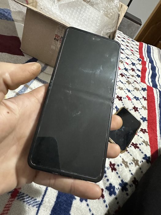 Nubia Flip 5g  8/256 g