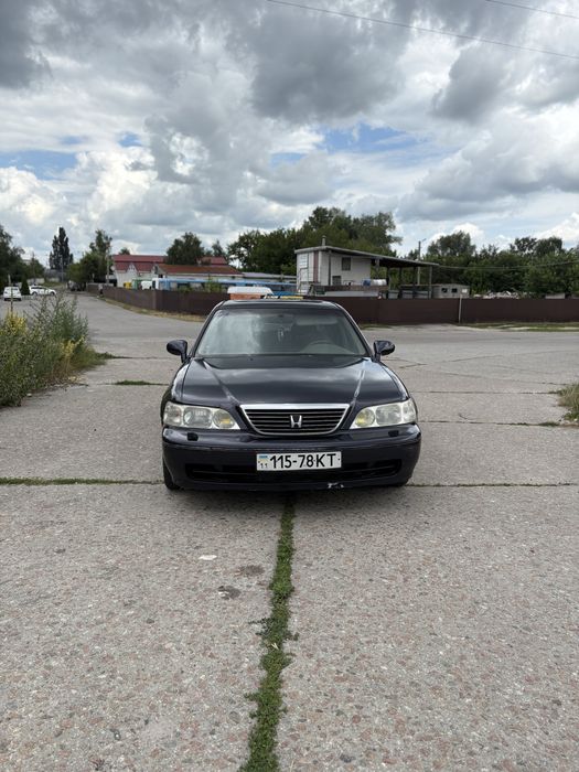 Honda Legend.